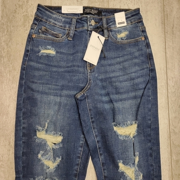 JUDY BLUE Boyfriend Fit Jeans Distressed Medium Wash Stretch Women's Size 24 / 0 - Picture 9 of 12